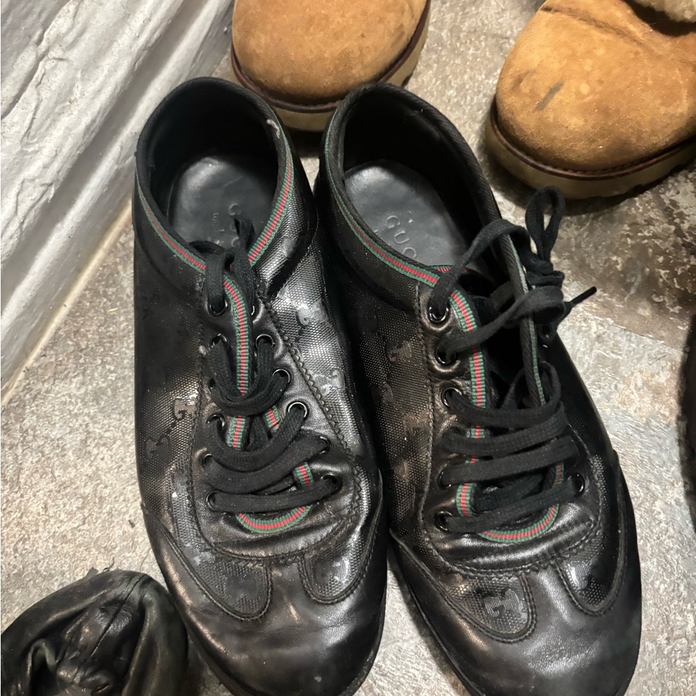 Gucci Black Leather Sneakers with Green and Red Accents